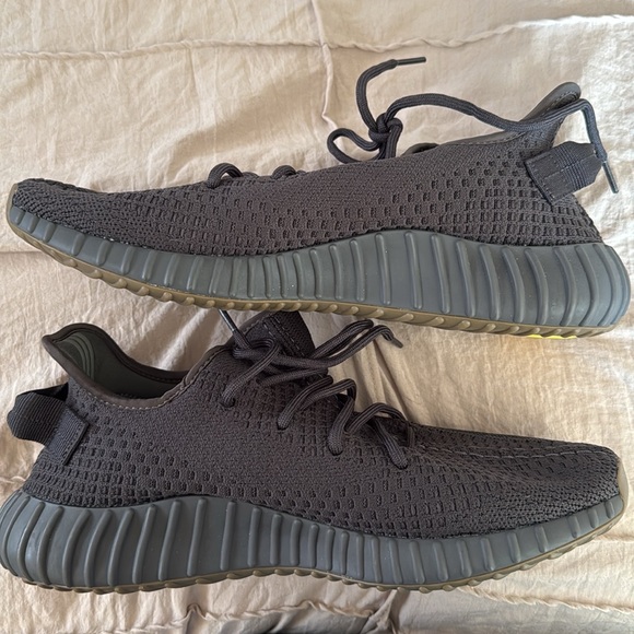 Yeezy Boost V2 Cinder 11.5 - Picture 5 of 5